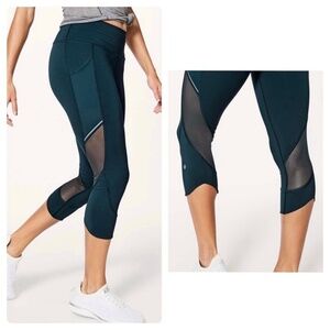 Lululemon Home Stretch Crop (19") Submarine